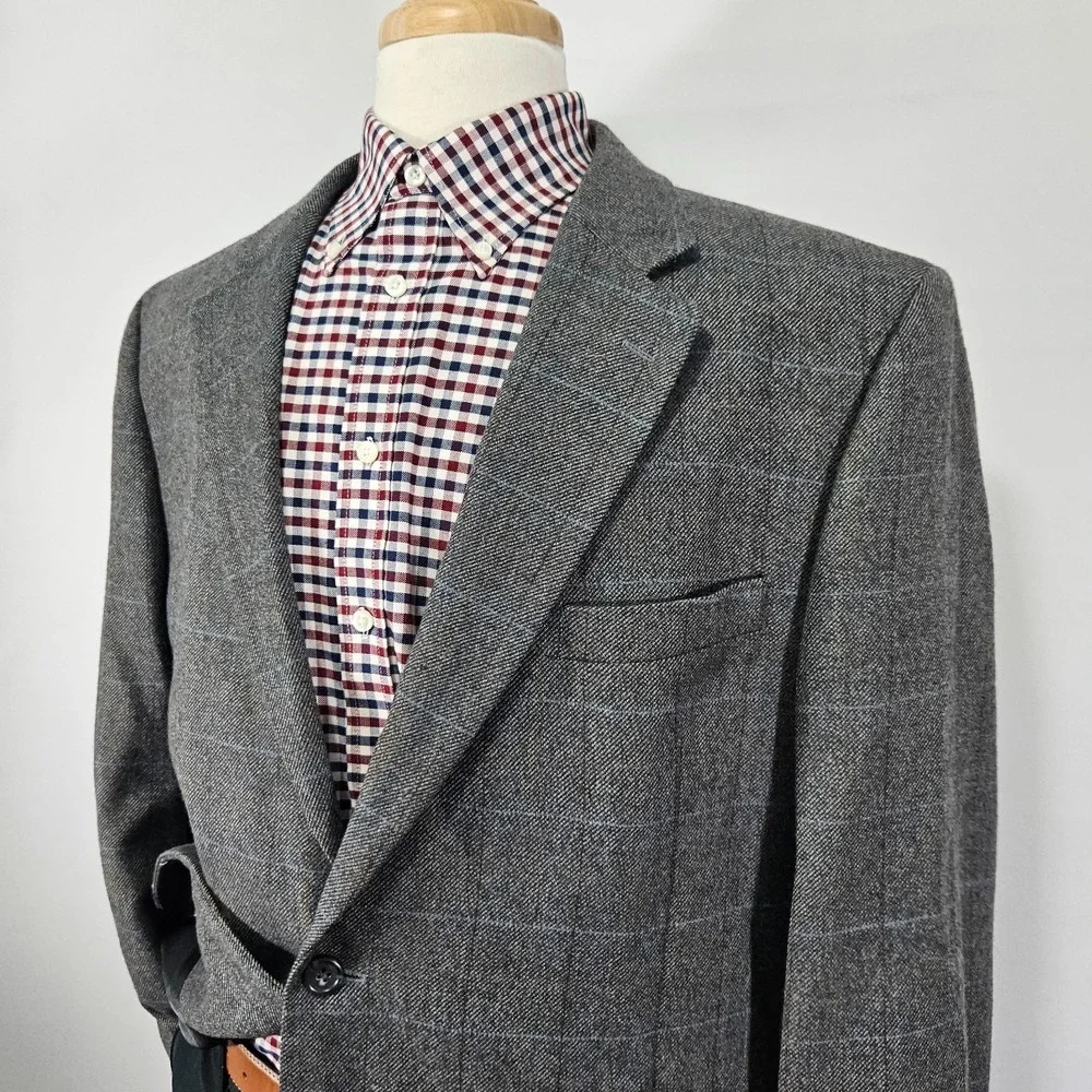 JOS A BANK Men's Sport Coat Blazer Two Button Gray Flannel Plaid Wool 46R